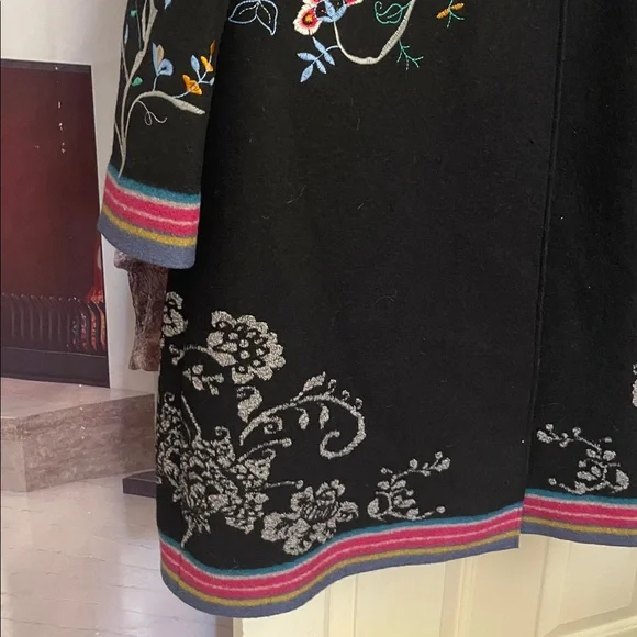 IVKO Black Wool Embroidered Hooded Coat.  Size 40. - Picture 4 of 15
